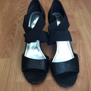 Black 3/1 inch heels